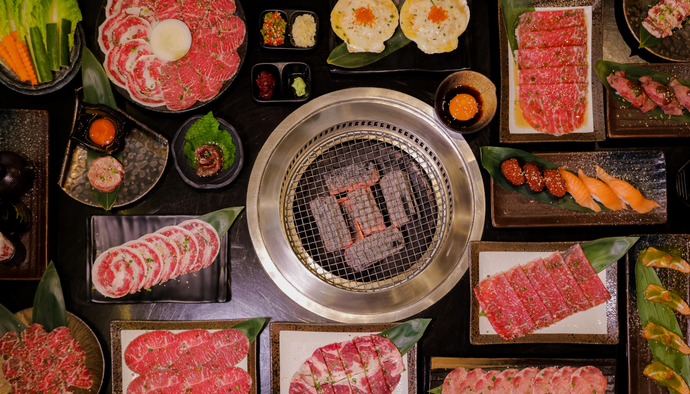 焼肉店の開店祝いに胡蝶蘭を贈る完全ガイド｜迫力と華やかさで店のスタートを彩る
